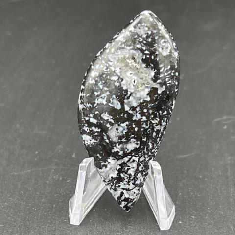Medicine Bow Skewed Navette